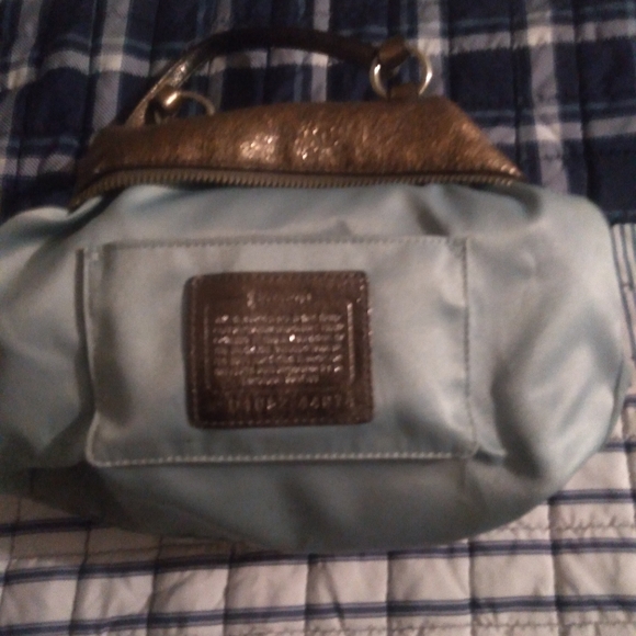 Coach hand bag - Picture 2 of 6